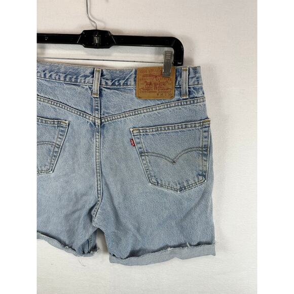 Vintage Levi’s Jean Shorts Relaxed Straight - Cutoff Jorts Fits 34 Waist - Picture 11 of 13